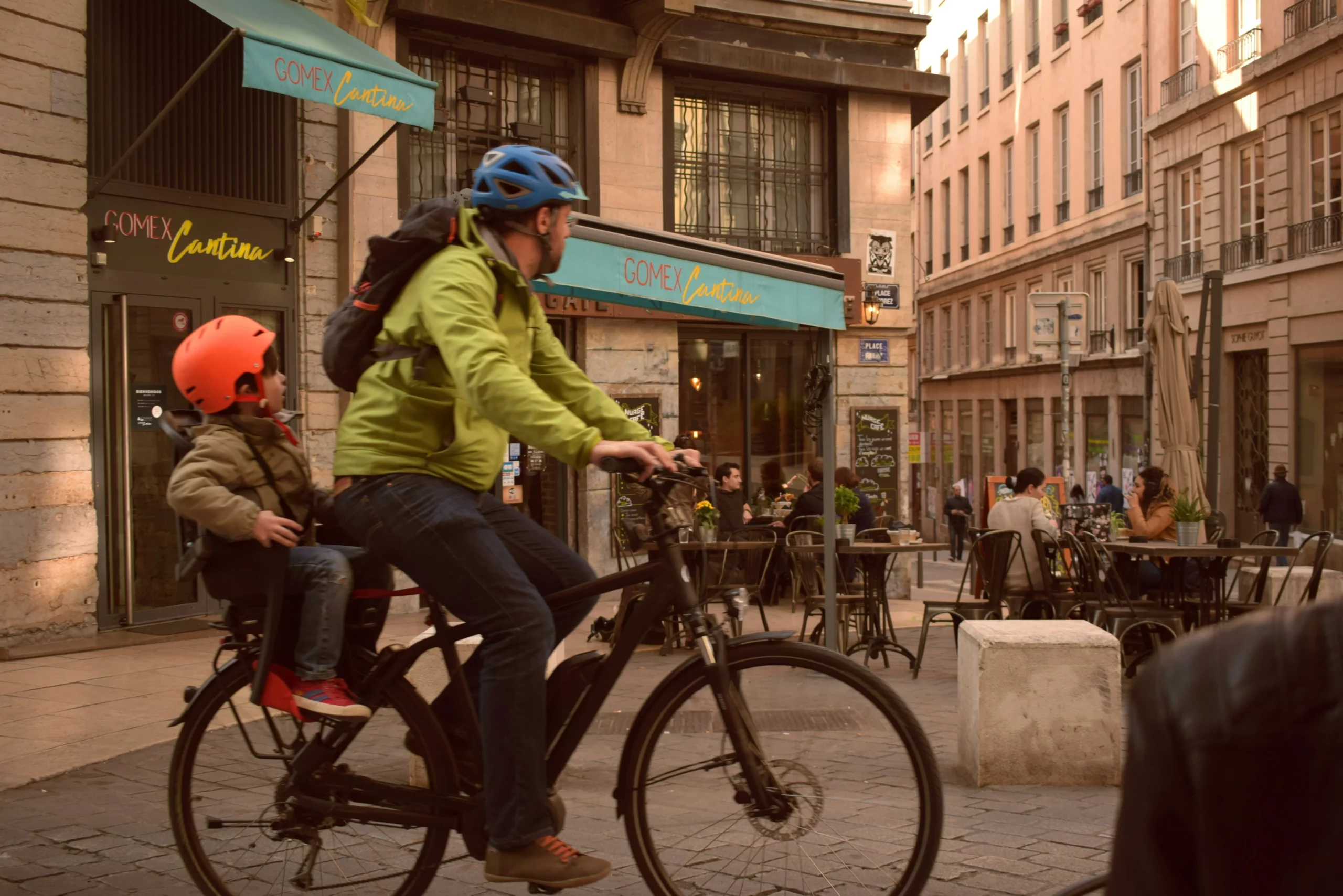 Les gens façonnent la ville